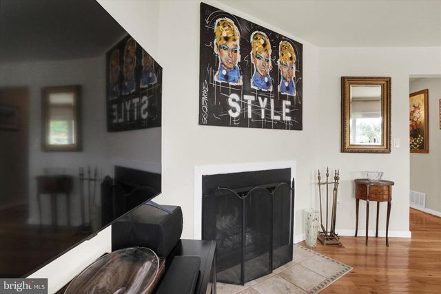 8 CAMPBELL PLACE, Camp Hill, PA 17011