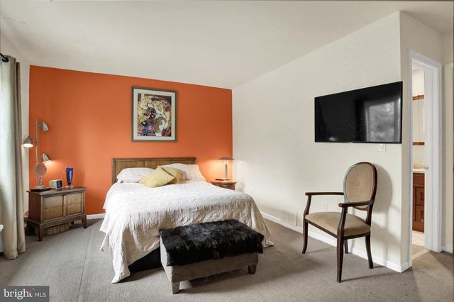 8 CAMPBELL PLACE, Camp Hill, PA 17011
