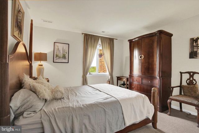 8 CAMPBELL PLACE, Camp Hill, PA 17011