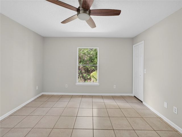 1395 25th Avenue SW, Vero Beach, FL 32962