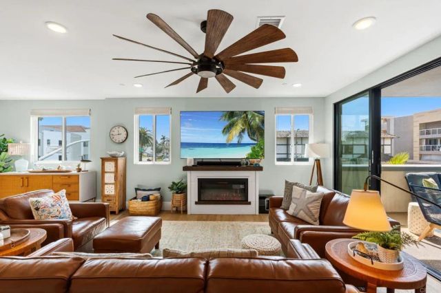 784 Grand Avenue, Carlsbad, CA 92008