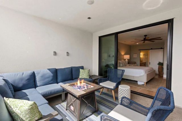 784 Grand Avenue, Carlsbad, CA 92008