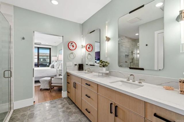 784 Grand Avenue, Carlsbad, CA 92008