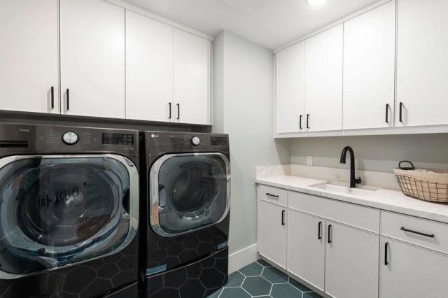 784 Grand Avenue, Carlsbad, CA 92008