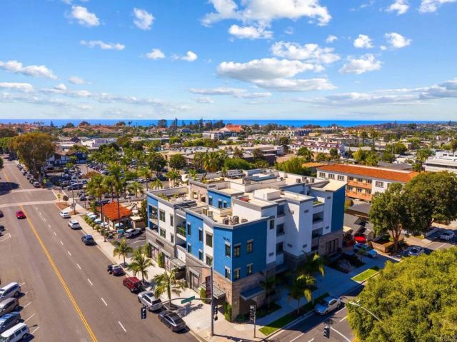 784 Grand Avenue, Carlsbad, CA 92008