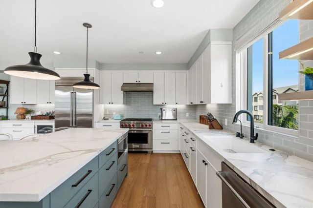 784 Grand Avenue, Carlsbad, CA 92008