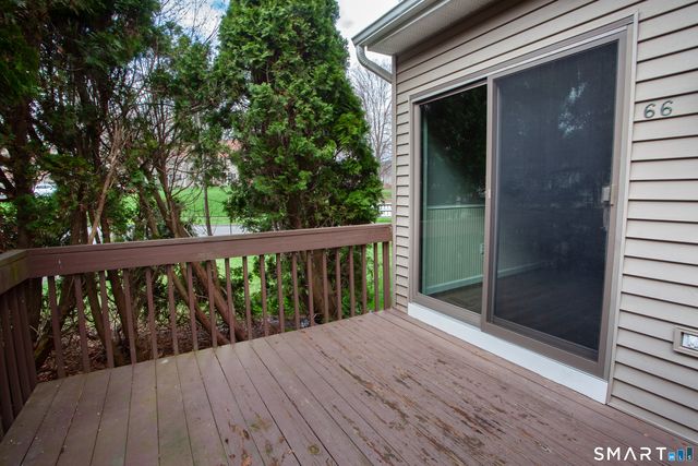 66 Woodcock Court 66, Windsor Locks, CT 06096