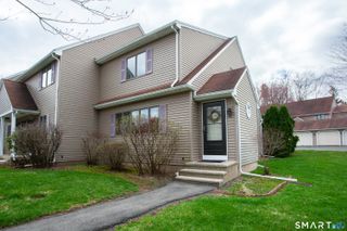 66 Woodcock Court 66, Windsor Locks, CT 06096