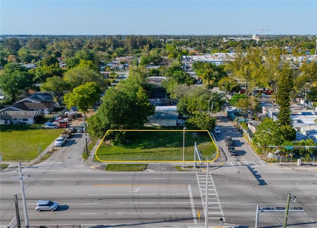 1205 NW 79th St, Miami, FL 33147
