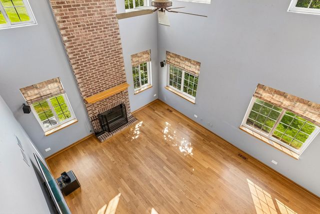 2570 N Jade Avenue, Arlington Heights, IL 60004