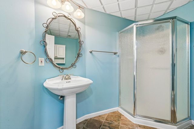 2570 N Jade Avenue, Arlington Heights, IL 60004