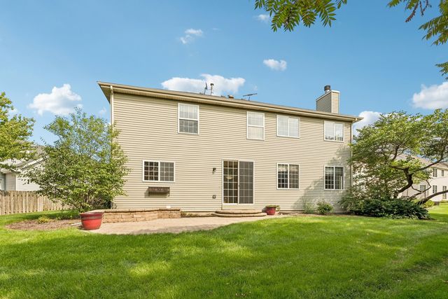 2570 N Jade Avenue, Arlington Heights, IL 60004