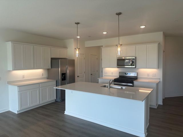 6297 Ivywood Avenue S, Cottage Grove, MN 55016