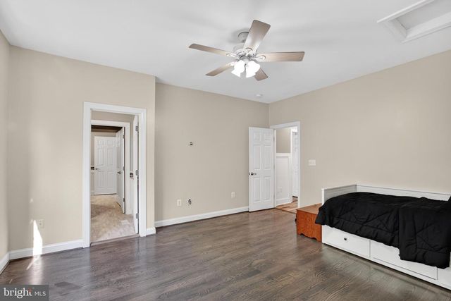 325 GENTLE BREEZE CIR, Fredericksburg, VA 22406