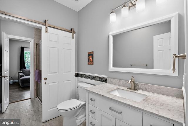 325 GENTLE BREEZE CIR, Fredericksburg, VA 22406