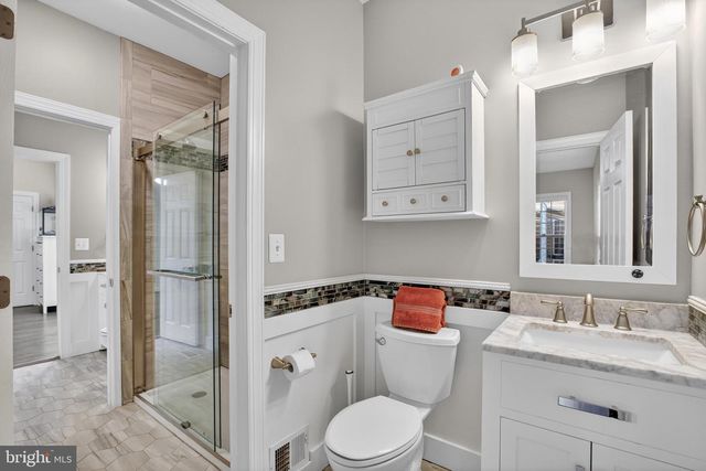 325 GENTLE BREEZE CIR, Fredericksburg, VA 22406
