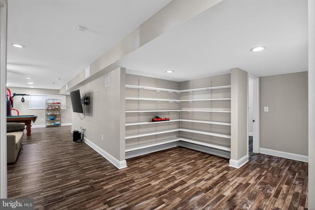 325 GENTLE BREEZE CIR, Fredericksburg, VA 22406