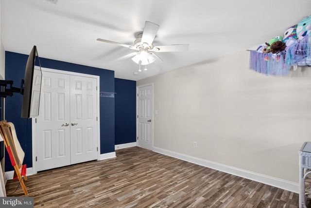 325 GENTLE BREEZE CIR, Fredericksburg, VA 22406