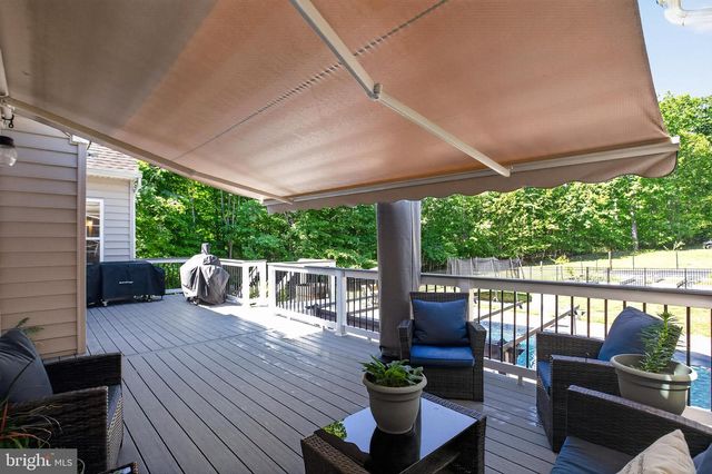 325 GENTLE BREEZE CIR, Fredericksburg, VA 22406
