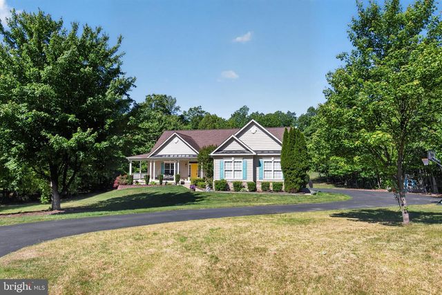 325 GENTLE BREEZE CIR, Fredericksburg, VA 22406