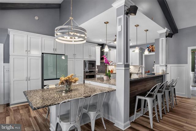 325 GENTLE BREEZE CIR, Fredericksburg, VA 22406