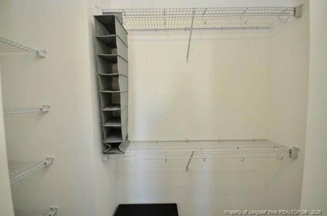 914 W Rowan Street, Fayetteville, NC 28301