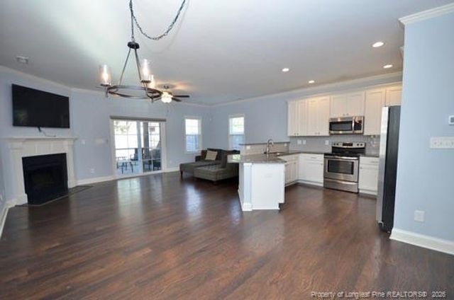 914 W Rowan Street, Fayetteville, NC 28301