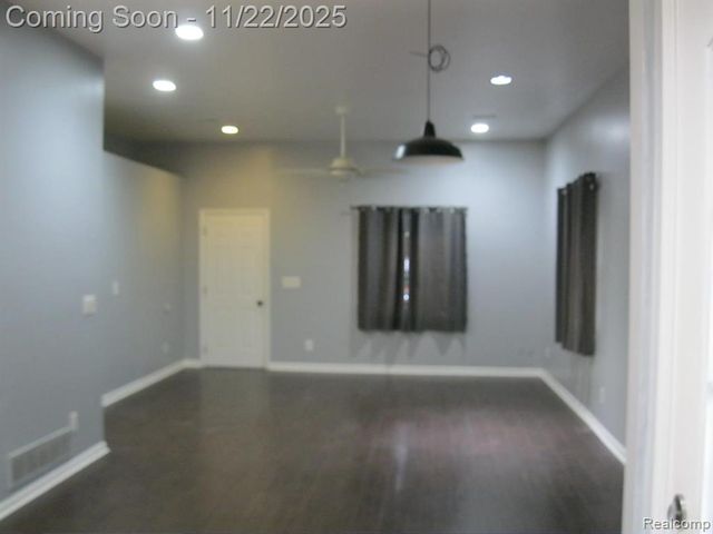 4916 Hillock Hillock, Highland, MI 48356