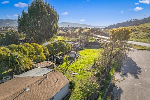 330 Tilton Avenue, Morgan Hill, CA 95037
