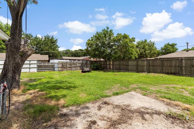 3410 LAWNVIEW Avenue, Dallas, TX 75227