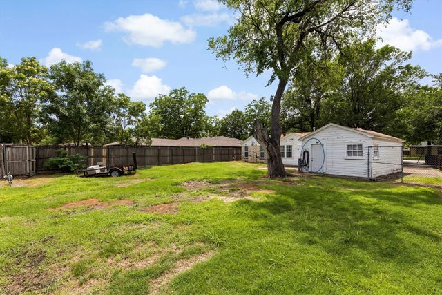 3410 LAWNVIEW Avenue, Dallas, TX 75227