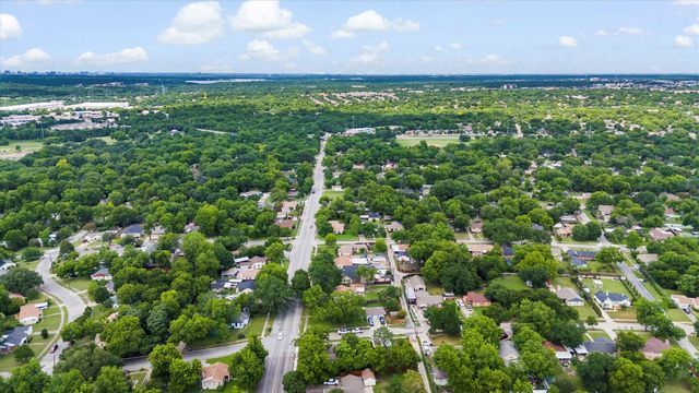 3410 LAWNVIEW Avenue, Dallas, TX 75227