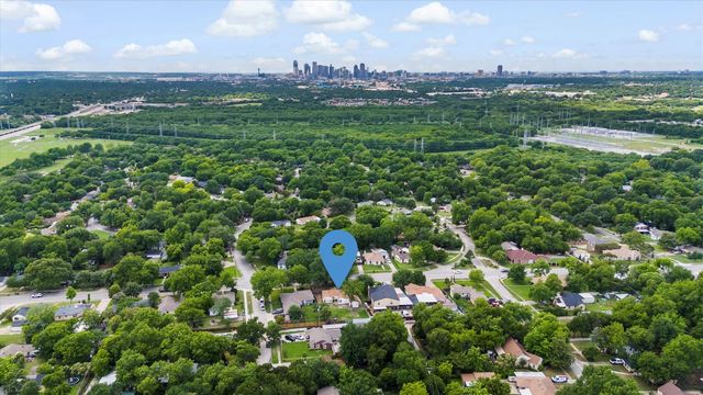 3410 LAWNVIEW Avenue, Dallas, TX 75227
