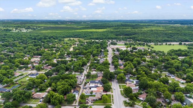 3410 LAWNVIEW Avenue, Dallas, TX 75227