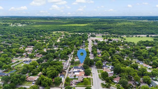 3410 LAWNVIEW Avenue, Dallas, TX 75227