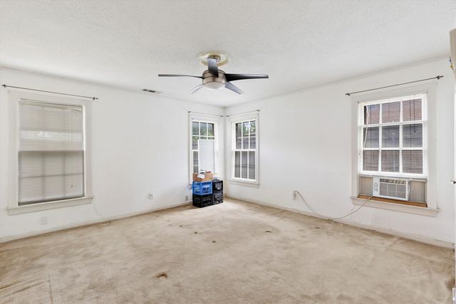 3410 LAWNVIEW Avenue, Dallas, TX 75227