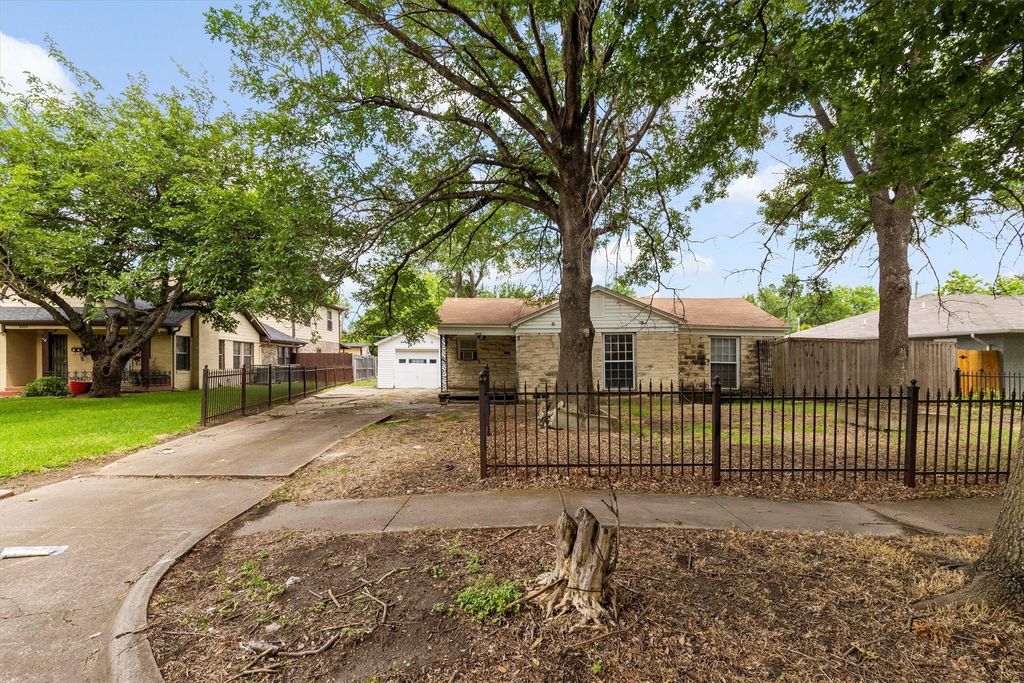 3410 LAWNVIEW Avenue, Dallas, TX 75227
