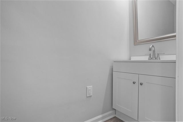 562 Tallmadge Road, Cuyahoga Falls, OH 44221