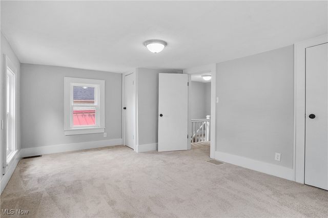 562 Tallmadge Road, Cuyahoga Falls, OH 44221