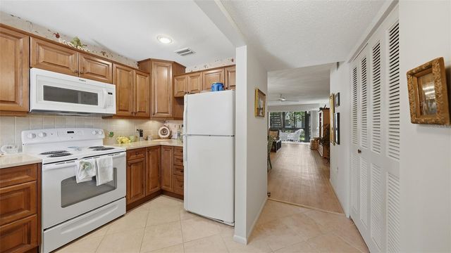 1638 STICKNEY POINT ROAD 38-102, Sarasota, FL 34231