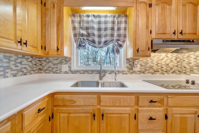 2831 Westclub DR, Salem, VA 24153