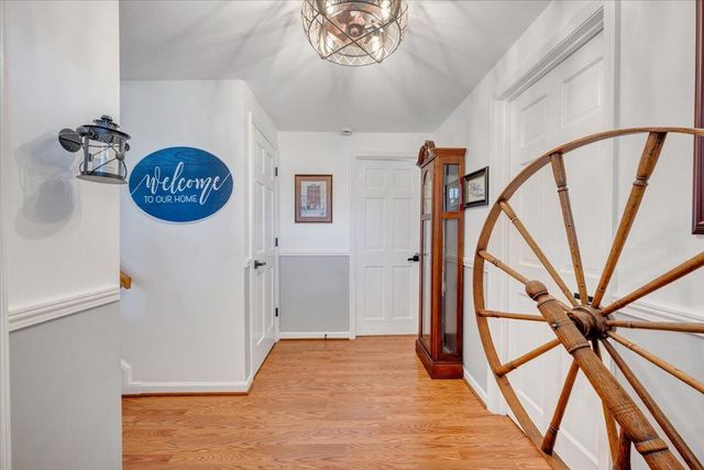 2831 Westclub DR, Salem, VA 24153