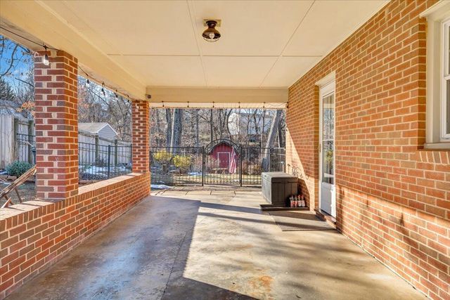 2831 Westclub DR, Salem, VA 24153