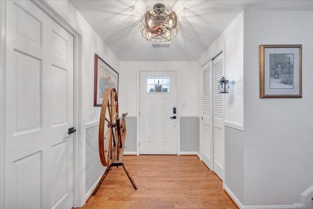 2831 Westclub DR, Salem, VA 24153