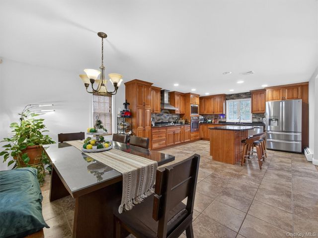 10 Rensselaer Drive, Spring Valley, NY 10977