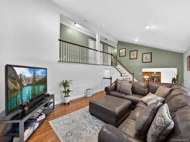 10 Rensselaer Drive, Spring Valley, NY 10977