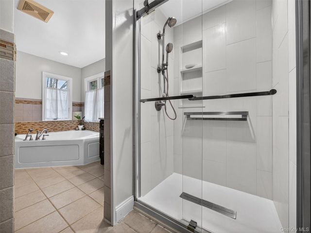 10 Rensselaer Drive, Spring Valley, NY 10977