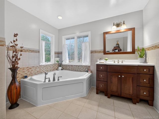 10 Rensselaer Drive, Spring Valley, NY 10977