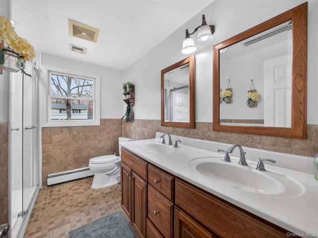 10 Rensselaer Drive, Spring Valley, NY 10977