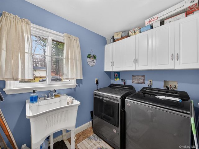 10 Rensselaer Drive, Spring Valley, NY 10977